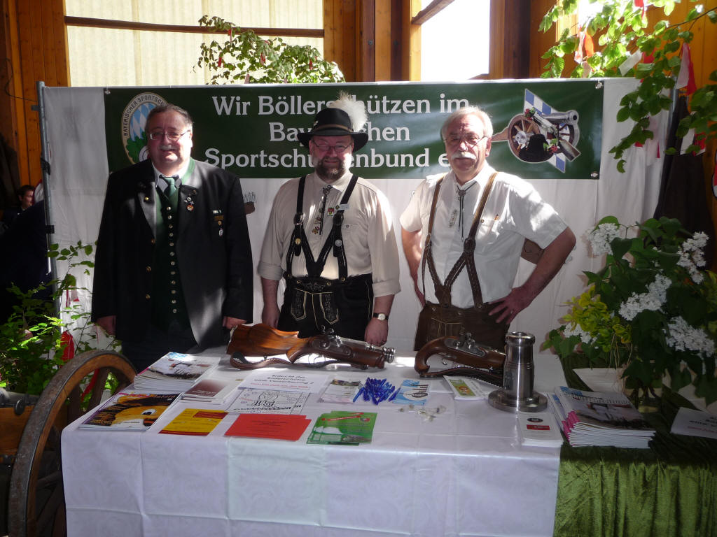 Stv. Landesböllerreferent Adolf Reusch mit den Gauböllerreferenten Peter Pinzer (Gau Ofr.-Nord-Ost) und  Hans-Georg Rebhan (Gau Ofr.-Nord) 