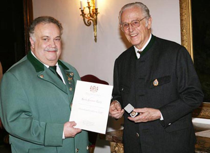 Günter Lesch mit seiner Kgl. Hoheit Herzog Franz von Bayern