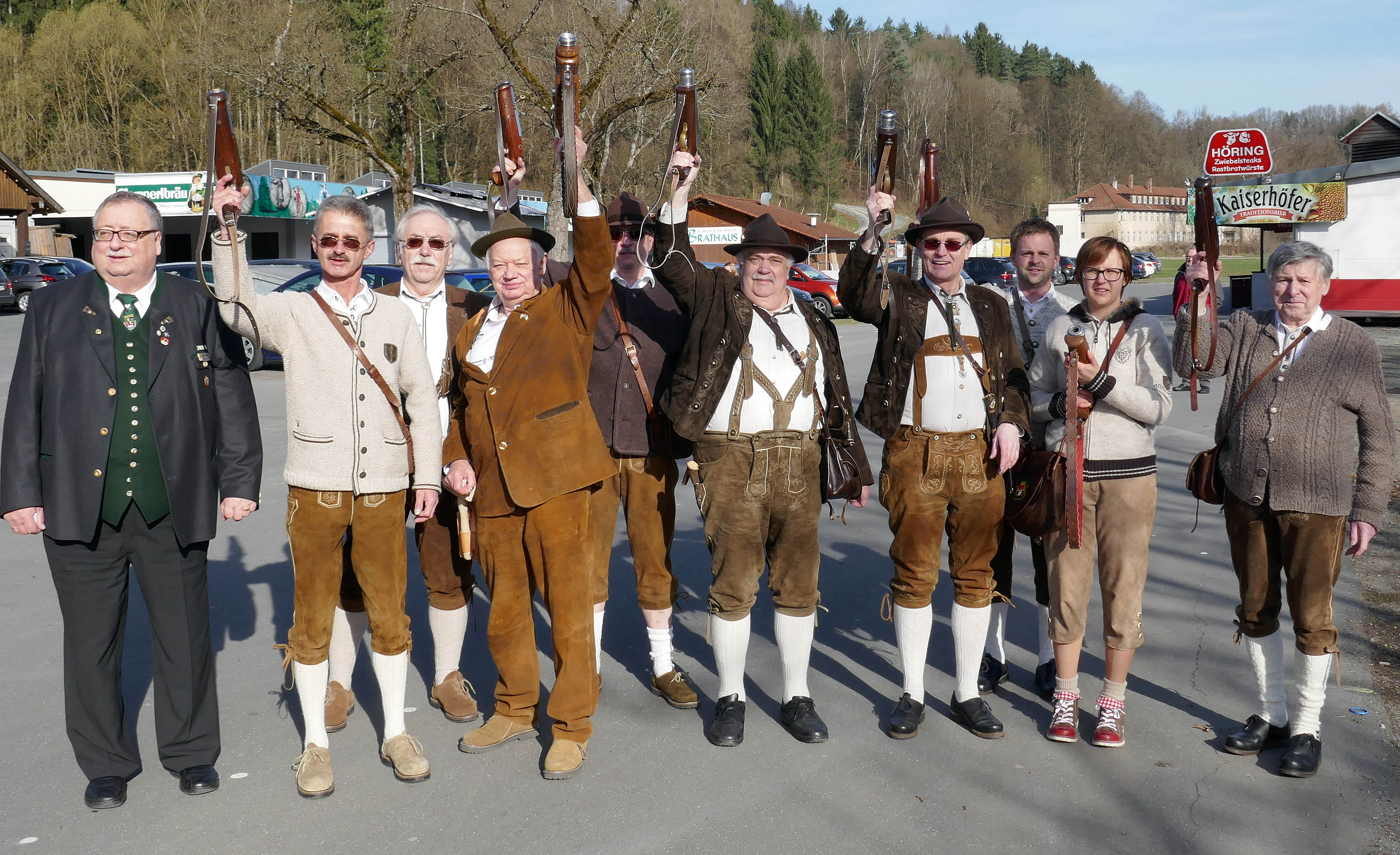 Eröffnung des 66. Oberfränkischen Bezirksschützentags durch die Böllerabordnung des Schützengaus Nord