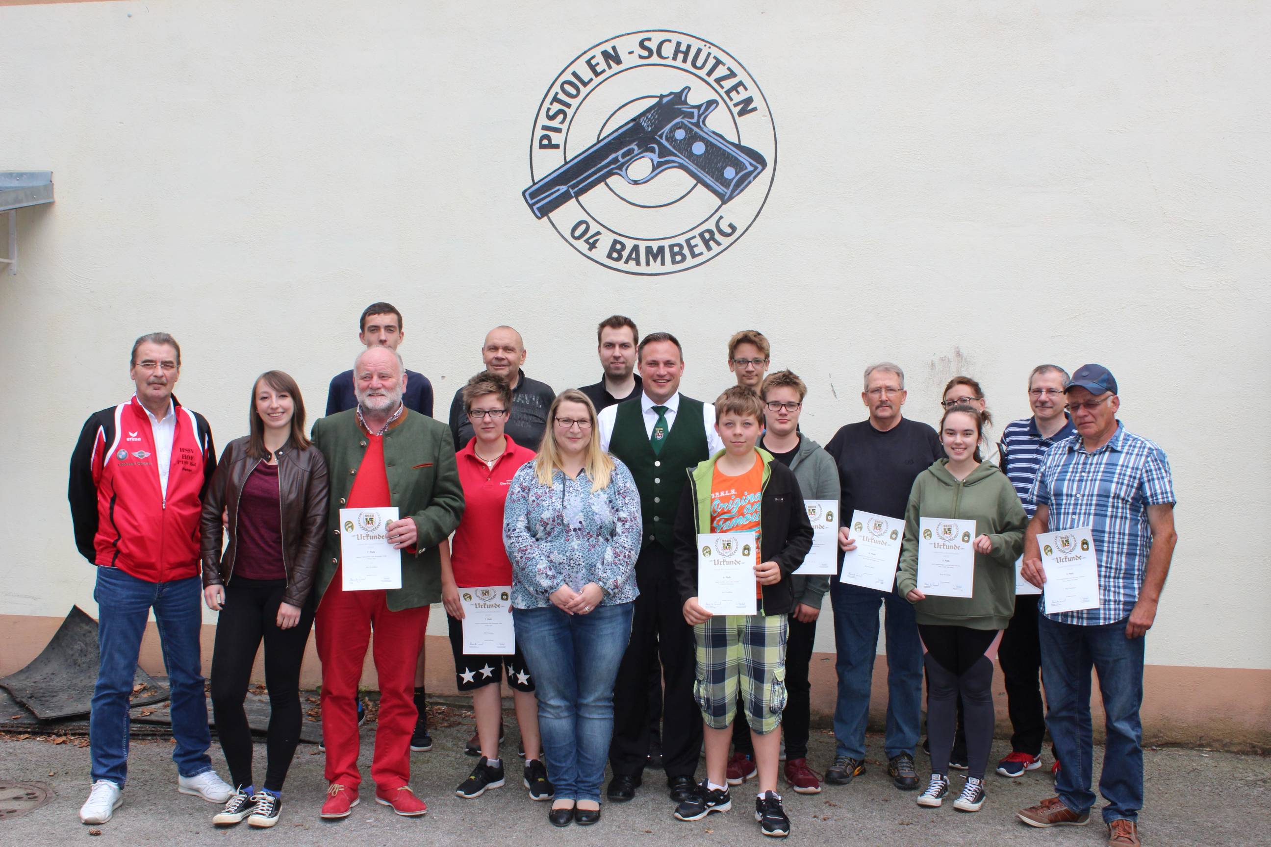 Gruppenbild am Ende des Generationenschießens 2018