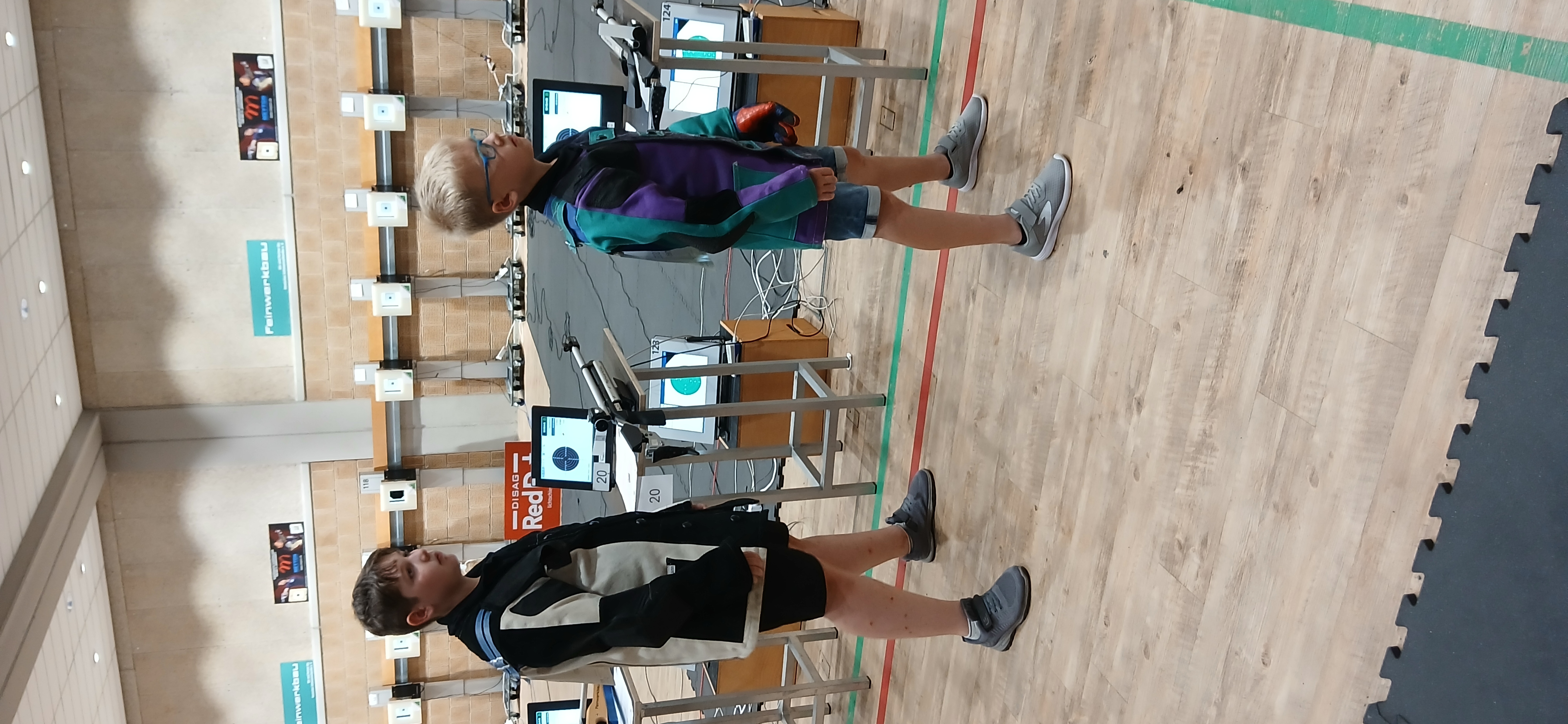 DM Lichtschießen 2025 in Frankfurt | Quelle: Schützenbezirk Oberfranken, Barbara Florschütz DM Lichtschießen 2025 in Frankfurt