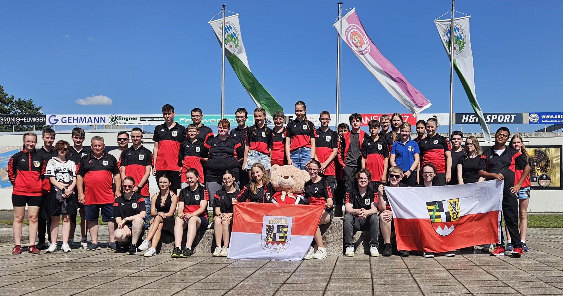 Gruppenbild unserer oberfränkischen Schützen sowie ihrer Betreuer