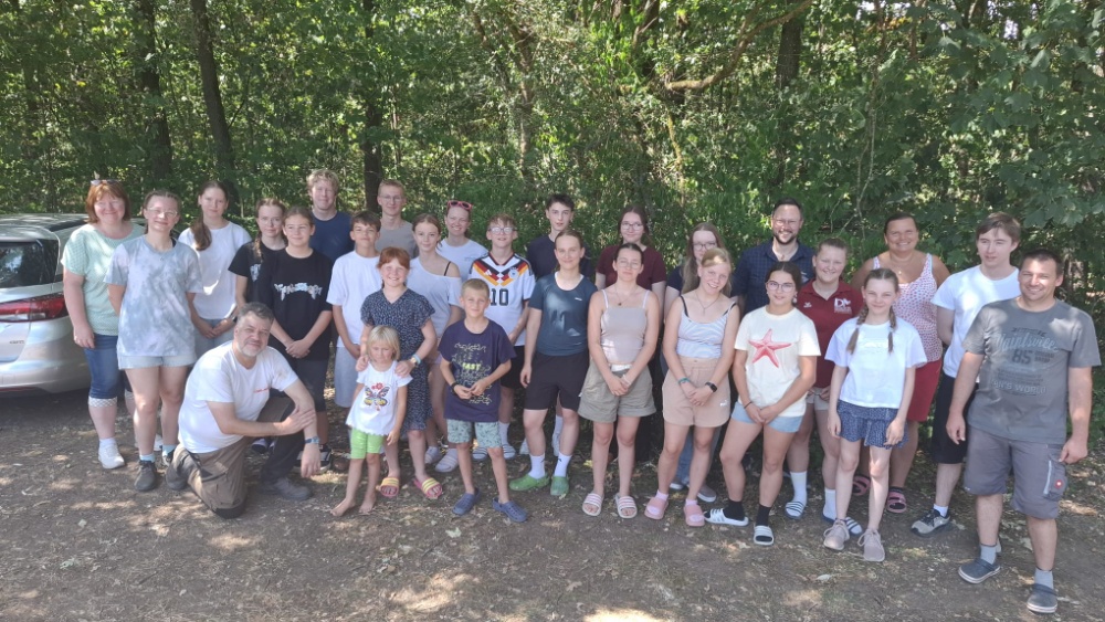 Das oberfränkische Team: Teilnehmerinnen, Teilnehmer, Trainer und Betreuer beim Trainingslager 2026.