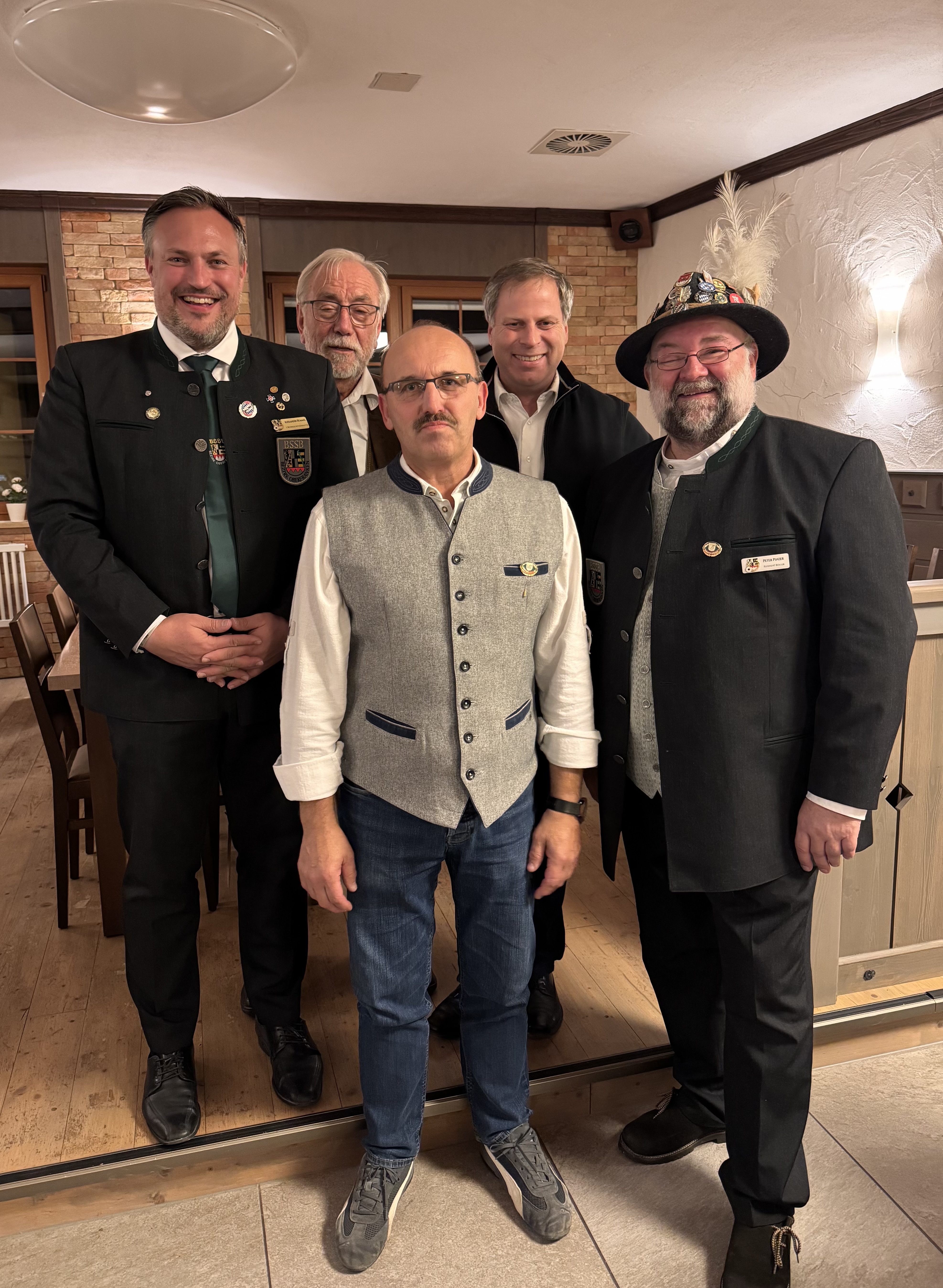 1.BezSM A. Hummel, Gau-Böllerreferent Nord Hans-Georg Rebhan, Gau-Böllerreferent Süd Wolfgang Nickl, Böllerpfarrer Matthias Scheffel, Bez-Böllerreferent P. Pinzer